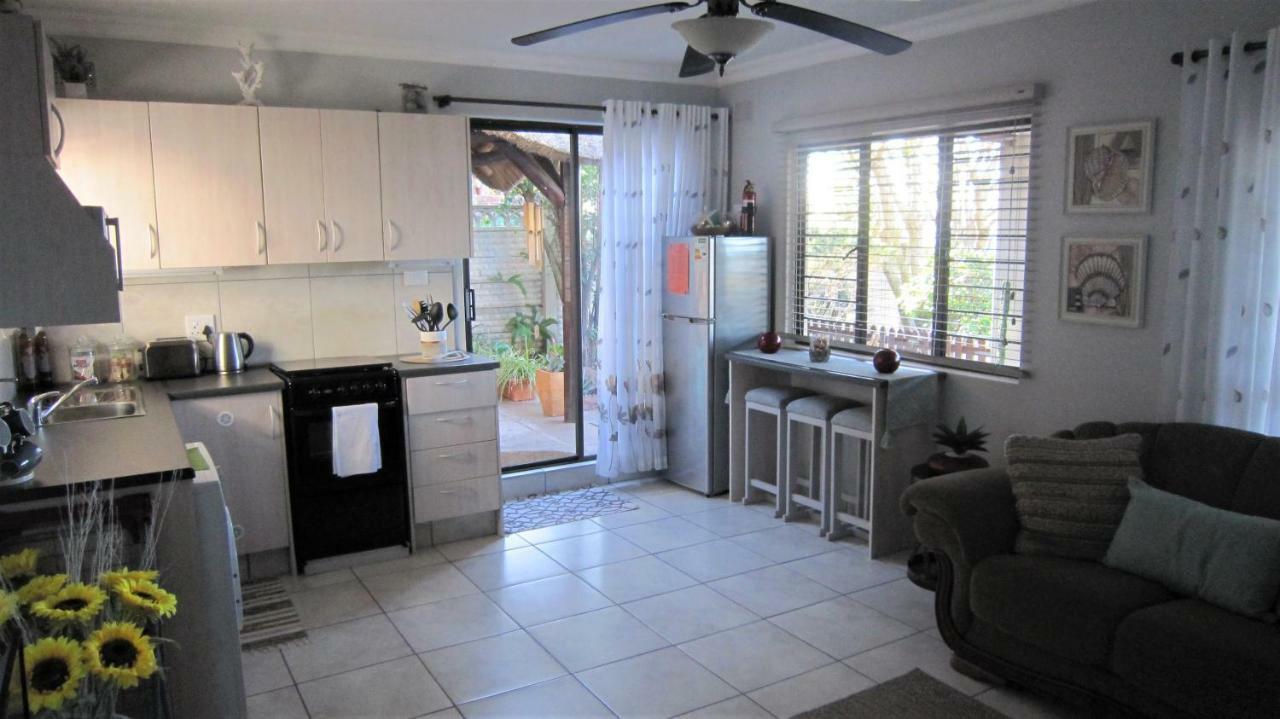 See Rus Self Catering Unit In Westbrook Kzn Private Neat And Cosy Eksteriør bilde