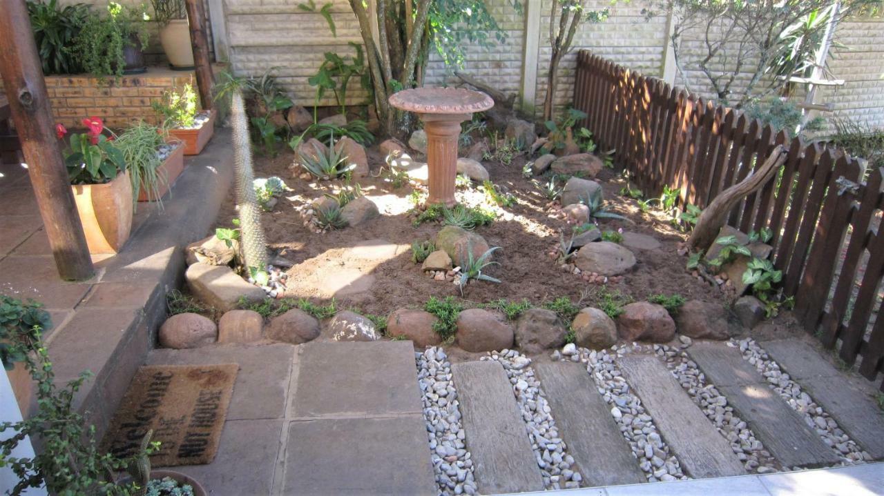 See Rus Self Catering Unit In Westbrook Kzn Private Neat And Cosy Eksteriør bilde